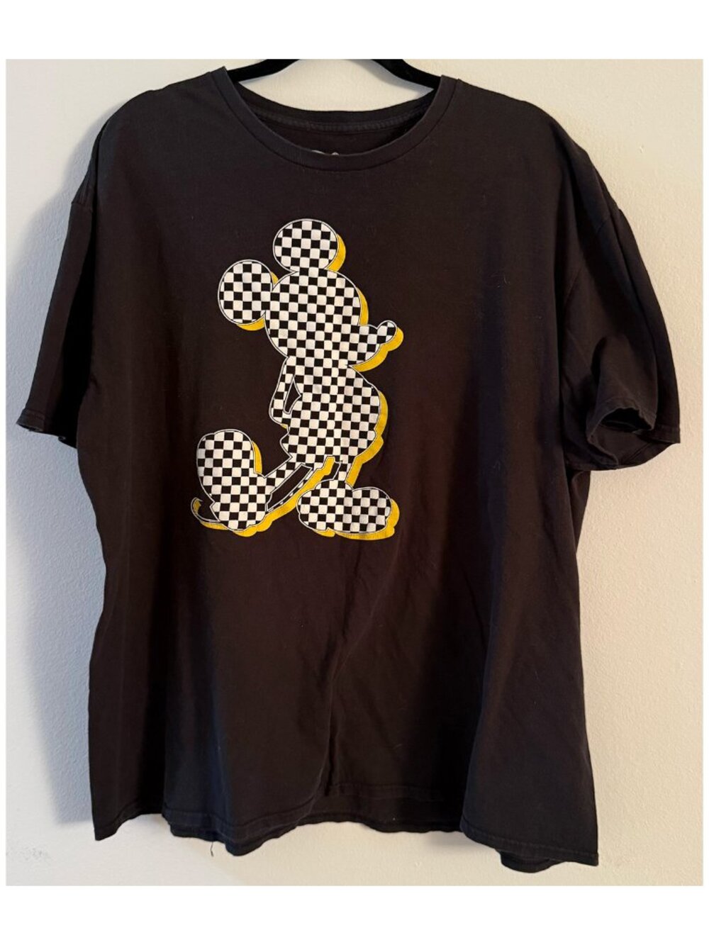 Disney Mickey Mouse Checkered Graphic T Shirt Men’s 2XL Black